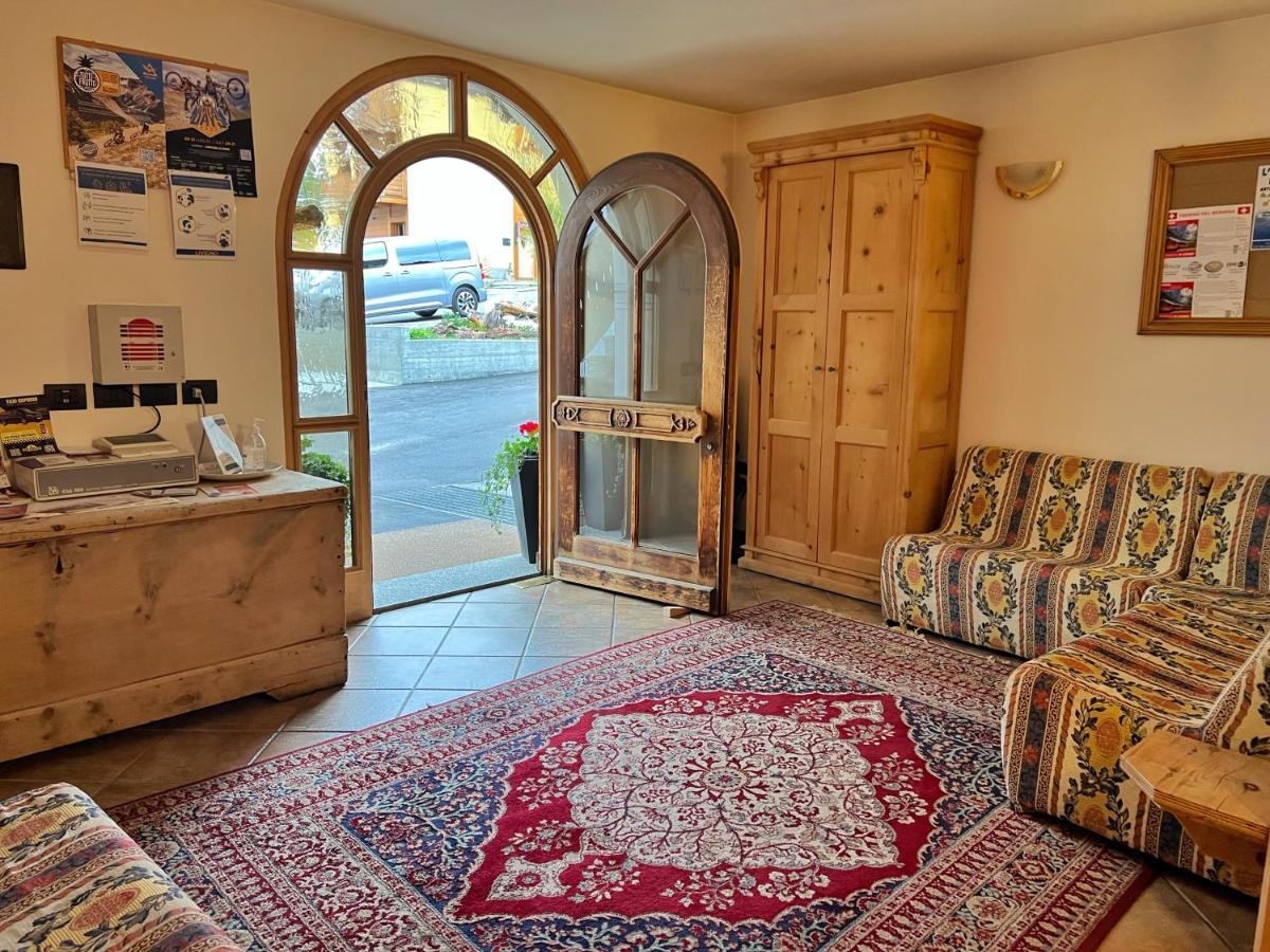 Garni Francescato Hotel Livigno Bagian luar foto