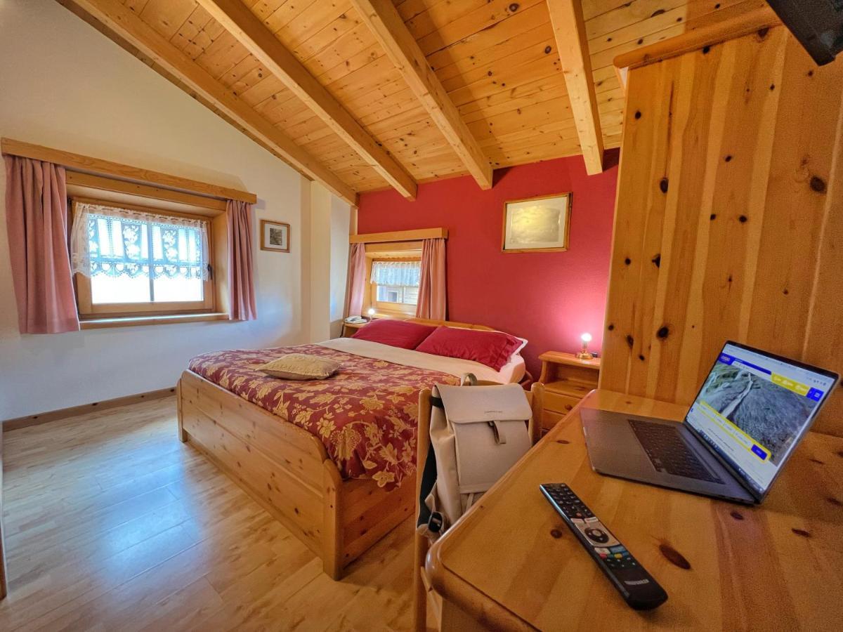 Garni Francescato Hotel Livigno Bagian luar foto