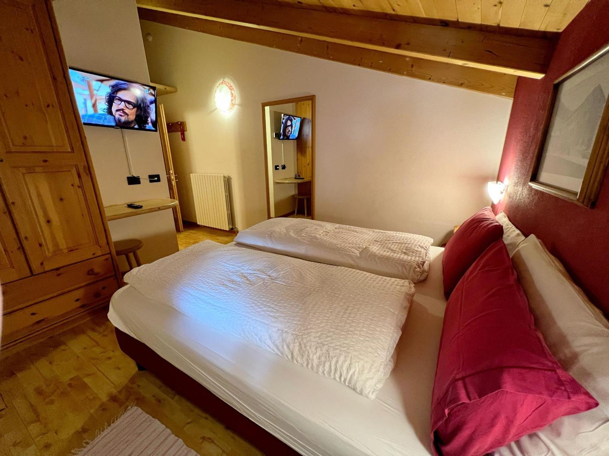 Garni Francescato Hotel Livigno Bagian luar foto