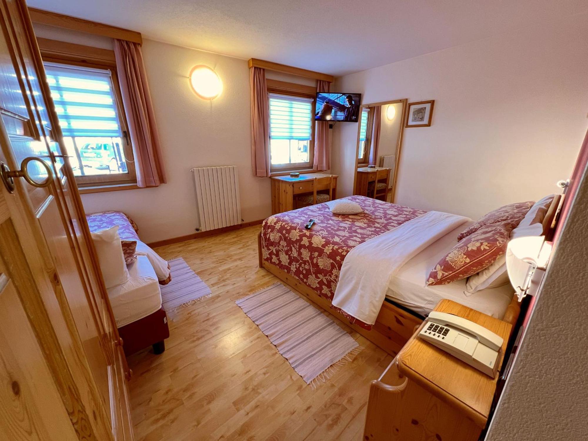 Garni Francescato Hotel Livigno Bagian luar foto